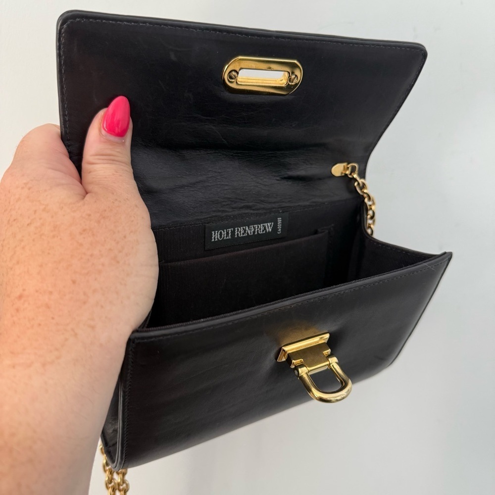 Vintage Holt Renfrew black leather small crossbody clutch bag with gold hardware - Picture 6 of 8